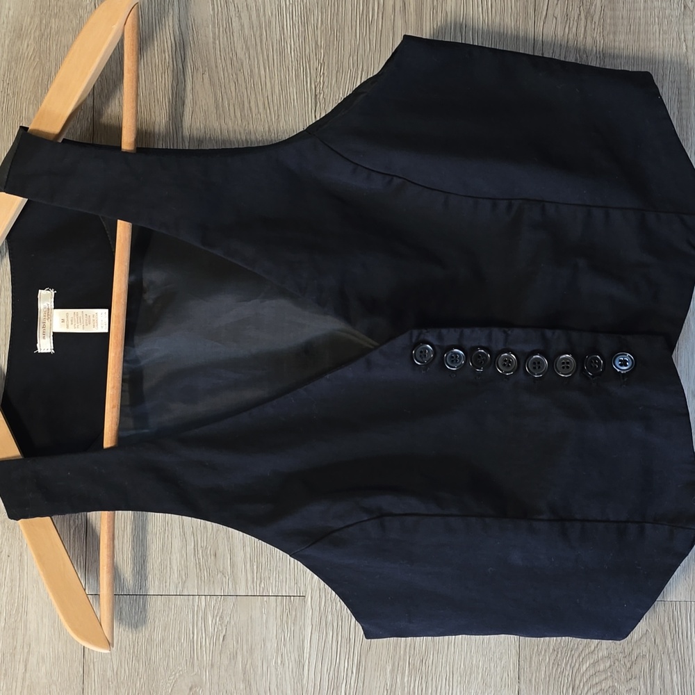 Ambiance Black Sleeveless Crop Top